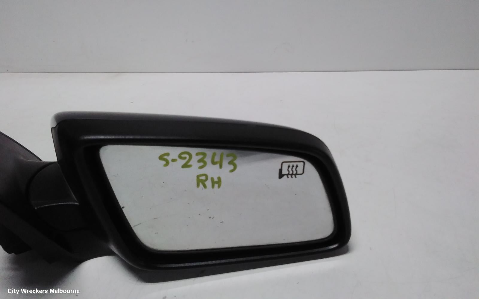 HOLDEN COMMODORE RIGHT DOOR MIRROR, VE, CALAIS V, HEATED, W/ PUDDLE LAMP TYPE, 08/2006 - 04/2013 - Image 2