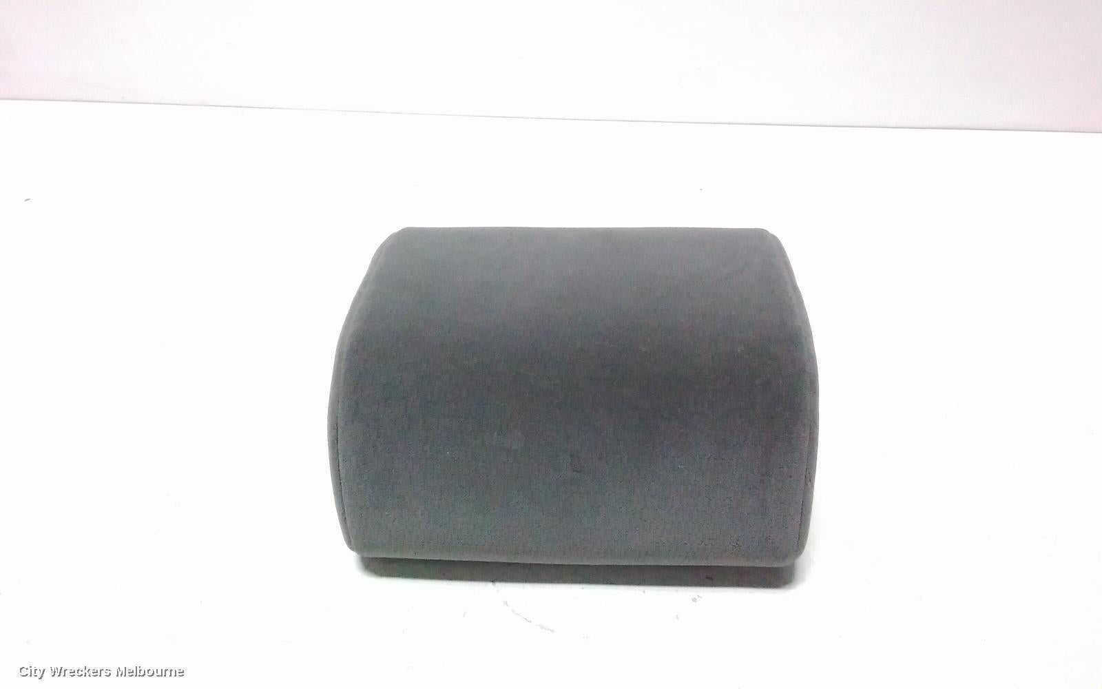 TOYOTA PRADO HEADREST, 150 SERIES, CENTRE REAR, 2ND ROW, CLOTH, GREY, FJ10 TRIM CODE, 08/2009 - 07/2013 - Image 1