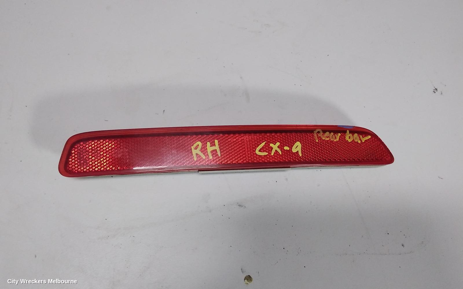 MAZDA CX9, TB, 12/2007 - 12/2015, BAR REFLICTOR RIGHT: 60309 - Image 1