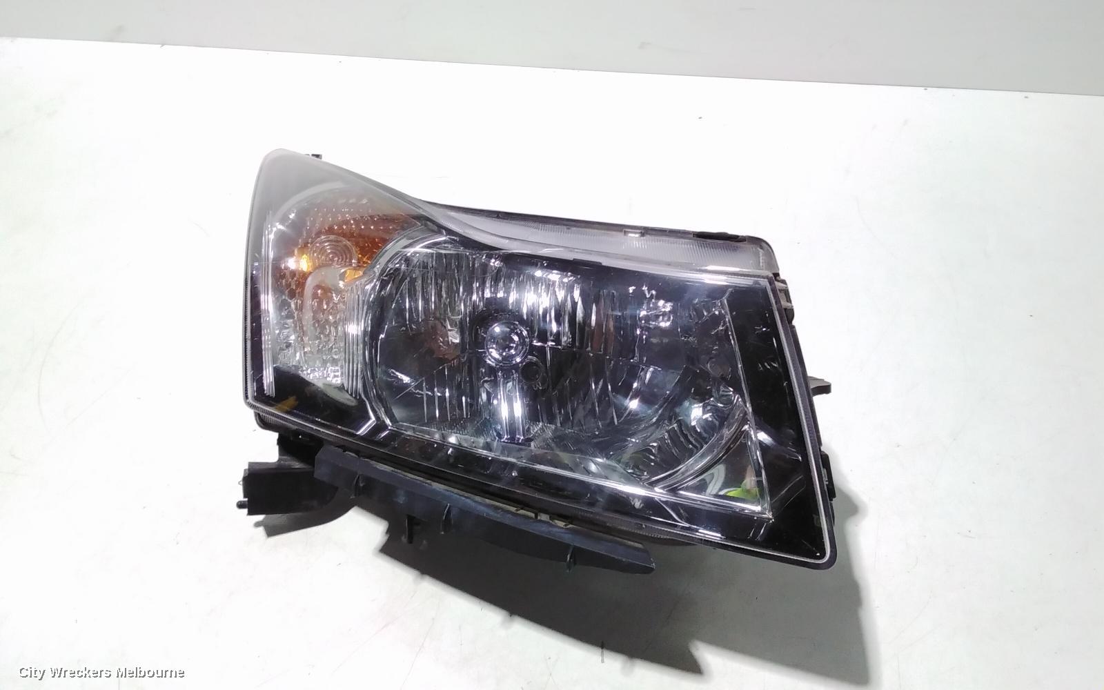HOLDEN CRUZE RIGHT HEADLAMP, JG, 03/2009 - 02/2011 - Image 2