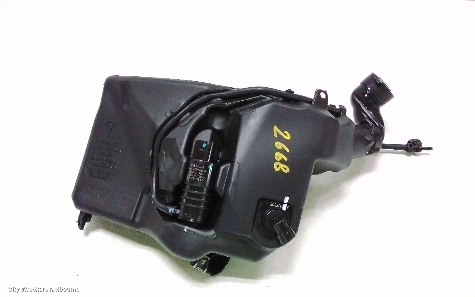 TESLA MODEL 3 WASHER BOTTLE, 1ST GEN, 06/2019 ONWARDS - Image 1