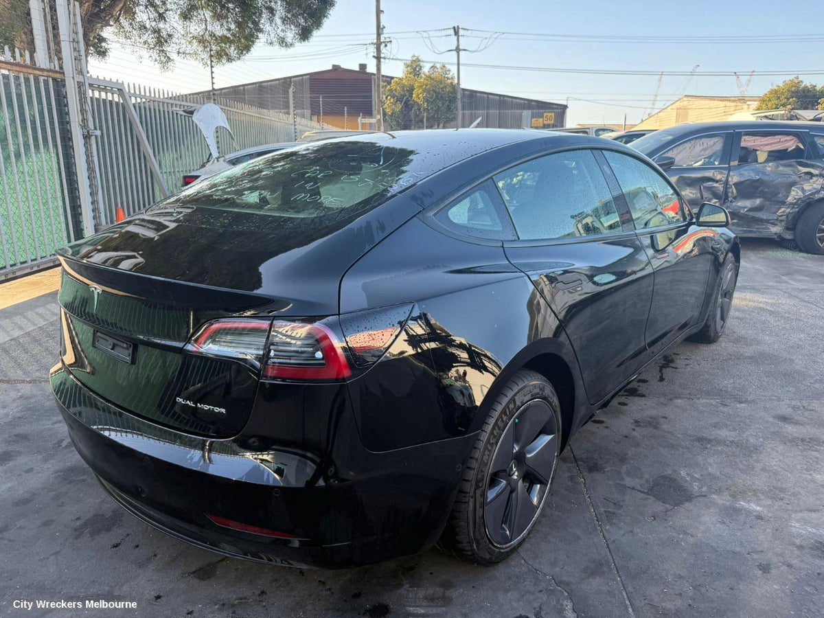 TESLA MODEL 3 WHEEL MAG, FACTORY, 18X8.5IN, 7 Y SPOKE, 1ST GEN, 09/2023 ONWARDS - Image 3