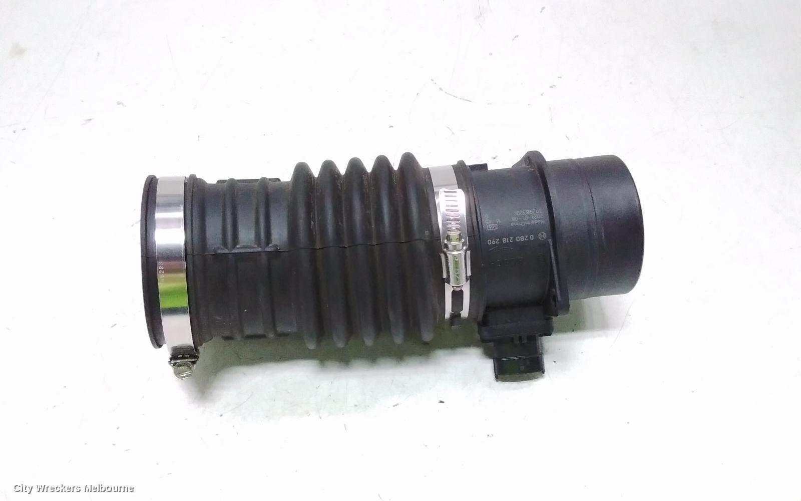 VOLKSWAGEN AMAROK AIR FLOW METER, 2.0, DIESEL, 2H, 10/2010 - 09/2022 - Image 2