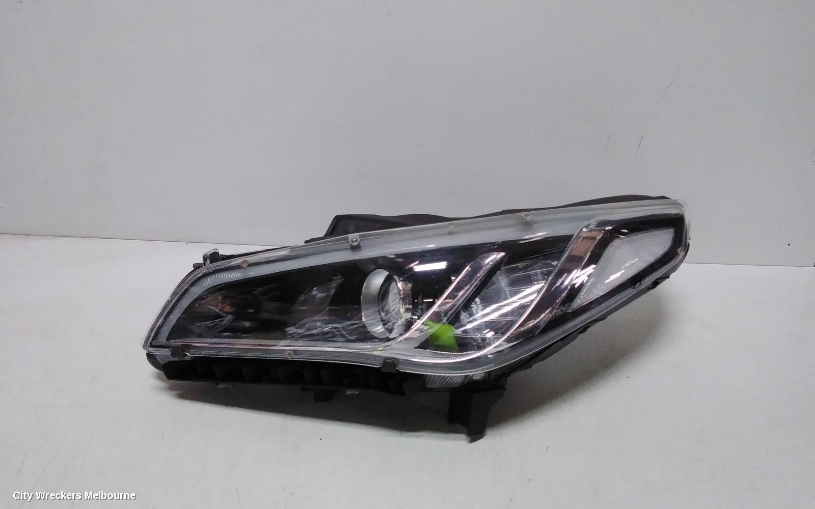 HYUNDAI SONATA LEFT HEADLAMP, LF, HALOGEN TYPE, 10/2014 - 07/2017 - Image 1
