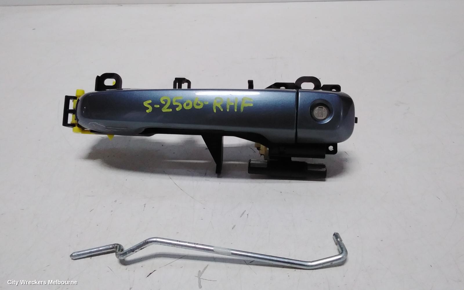 TOYOTA PRADO DOOR HANDLE, OUTER, RH FRONT, COLOUR CODED, 150 SERIES, 08/2009 ONWARDS - Image 2