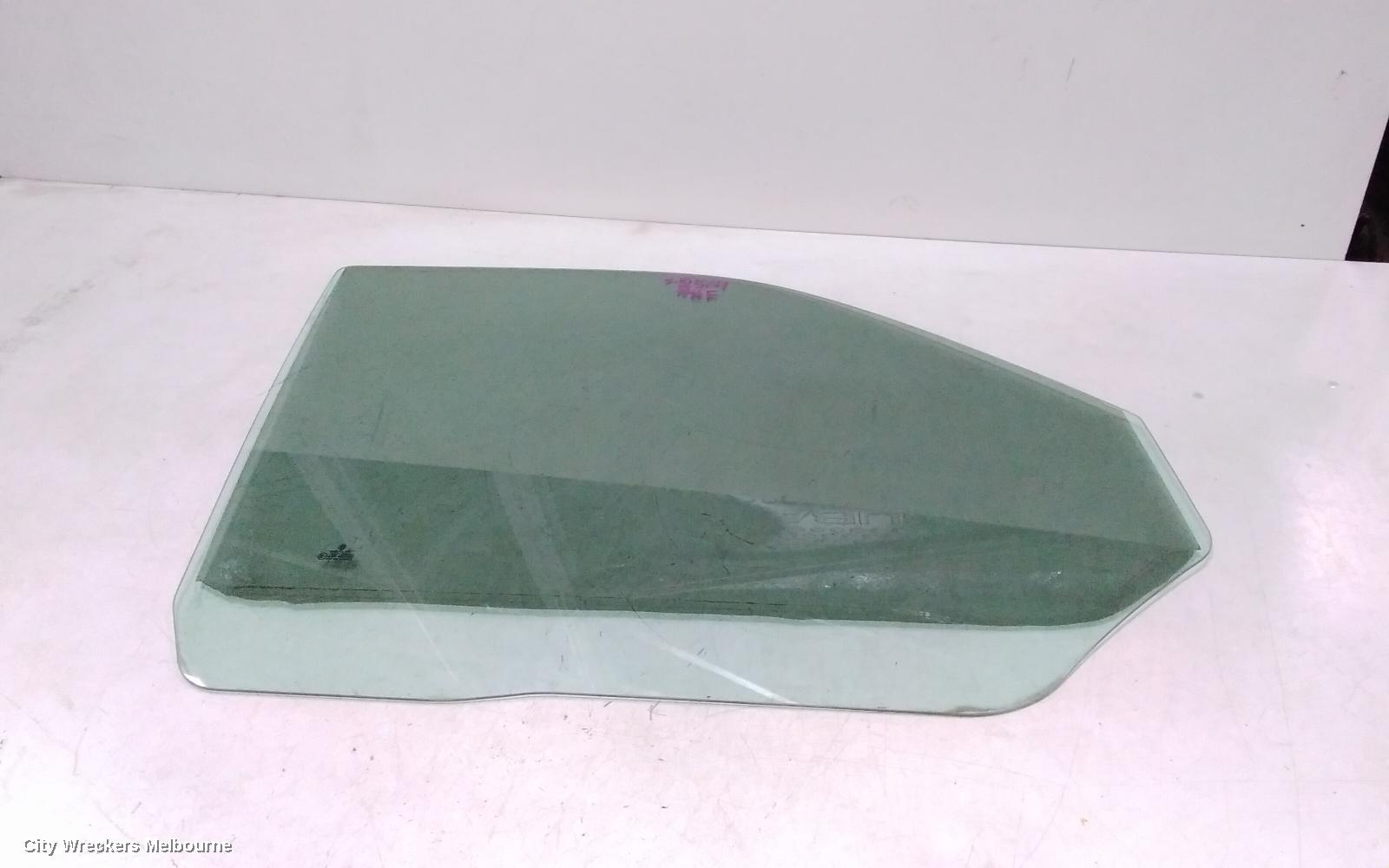 VOLKSWAGEN TRANSPORTER RIGHT FRONT DOOR WINDOW, T5, 08/2004 - 06/2015 - Image 2