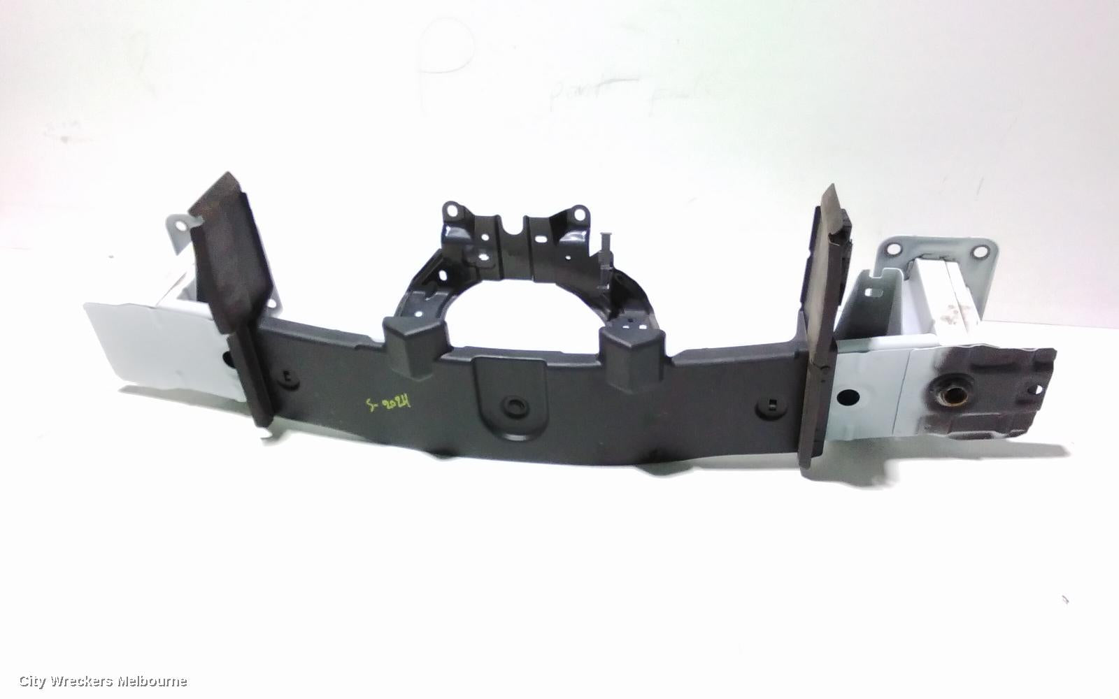 MAZDA CX30 F/BAR REINFORC/BRACK, MAIN REINFORCEMENT, DM, 10/2019 ONWARDS - Image 1