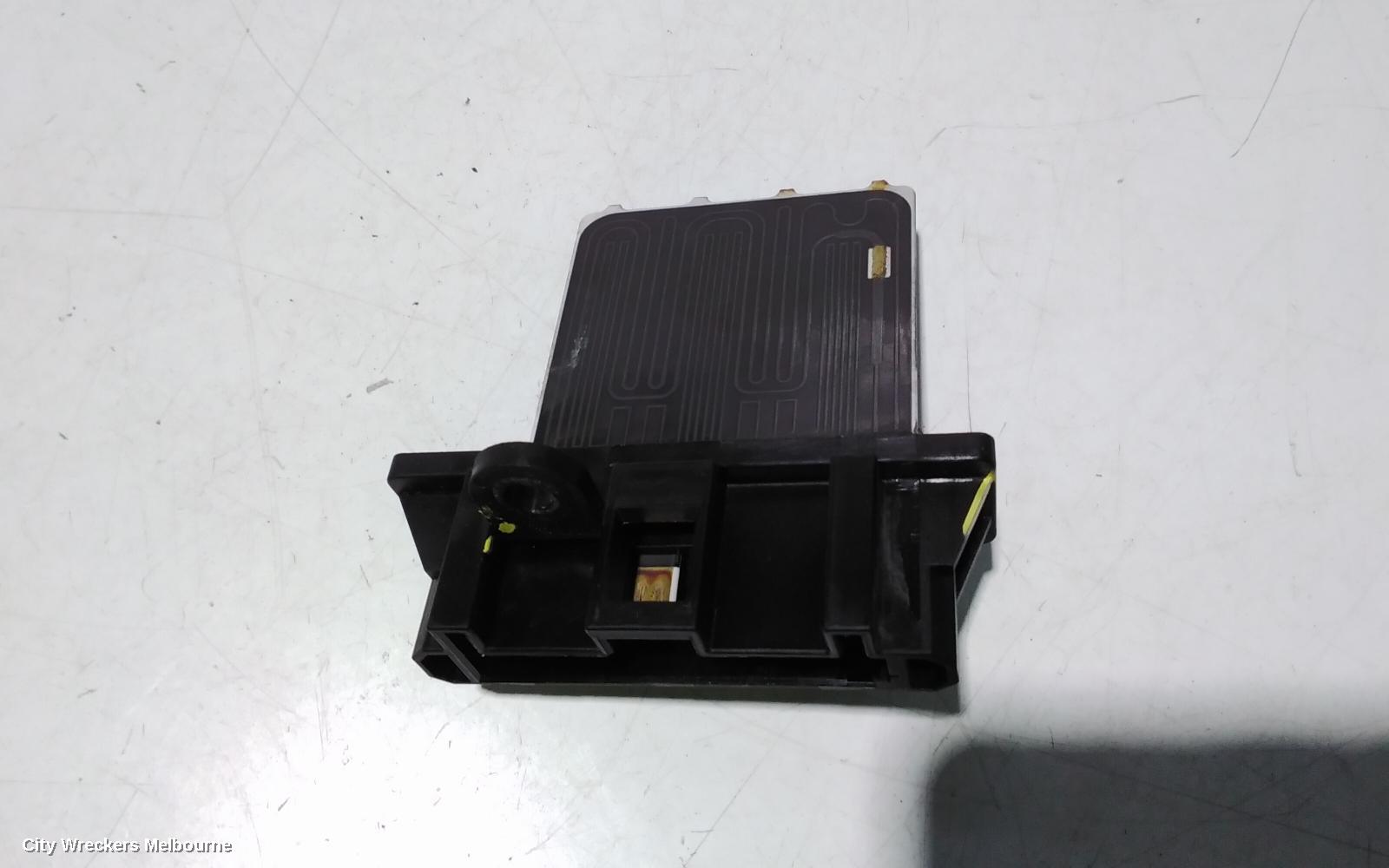 HOLDEN COLORADO FAN SPEED RESISTOR, FLAT CARD TYPE, NON-CLIMATE CONTROL TYPE, RG/RG 7, 01/2012 - 12/2020 - Image 3