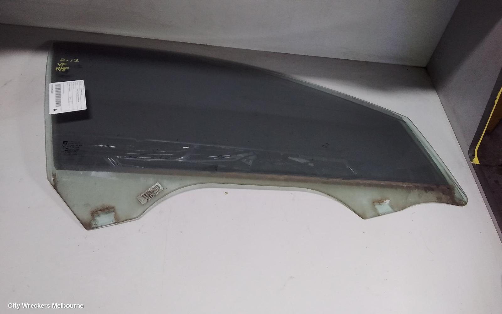 HOLDEN COMMODORE RIGHT FRONT DOOR WINDOW, VF, 05/2013 - 12/2017 - Image 1