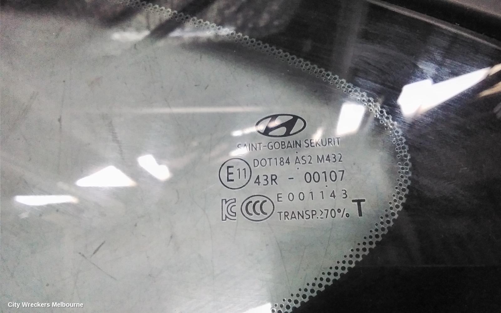 HYUNDAI TUCSON LEFT REAR SIDE GLASS, TL, BLACK TRIM TYPE, 07/2015 - 01/2021 - Image 3