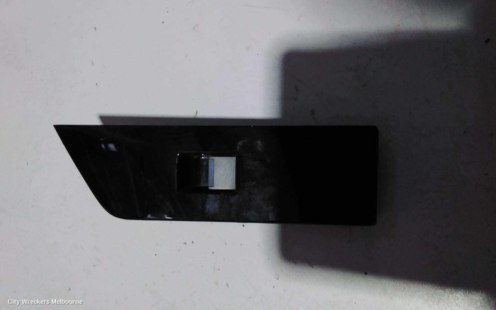 LAND ROVER RANGEROVER EVOQUE PWR DR WIND SWITCH, LH FRONT, L538, WAGON, 11/2011 - 01/2019 - Image 2