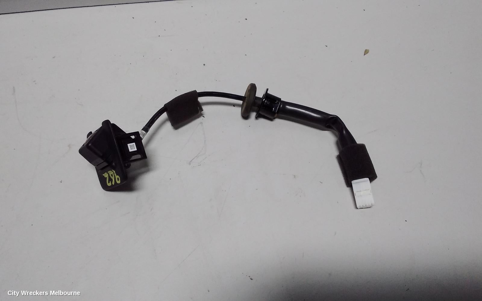 MAZDA CX5 INTERIOR MIRROR, KF, AUTO DIM TYPE, 02/2017 ONWARDS - Image 2
