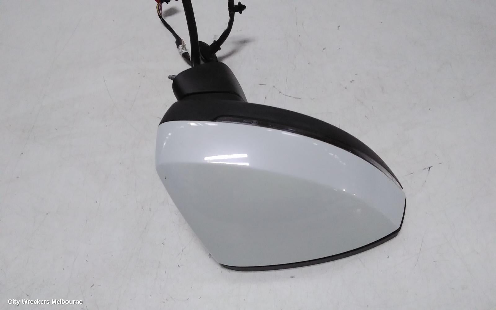 AUDI A3 RIGHT DOOR MIRROR, 8V, A3, SEDAN, POWER FOLD, NON LANE CHANGE ASSIST TYPE (6XK/7Y0), 05/2016 - 10/2020 - Image 2