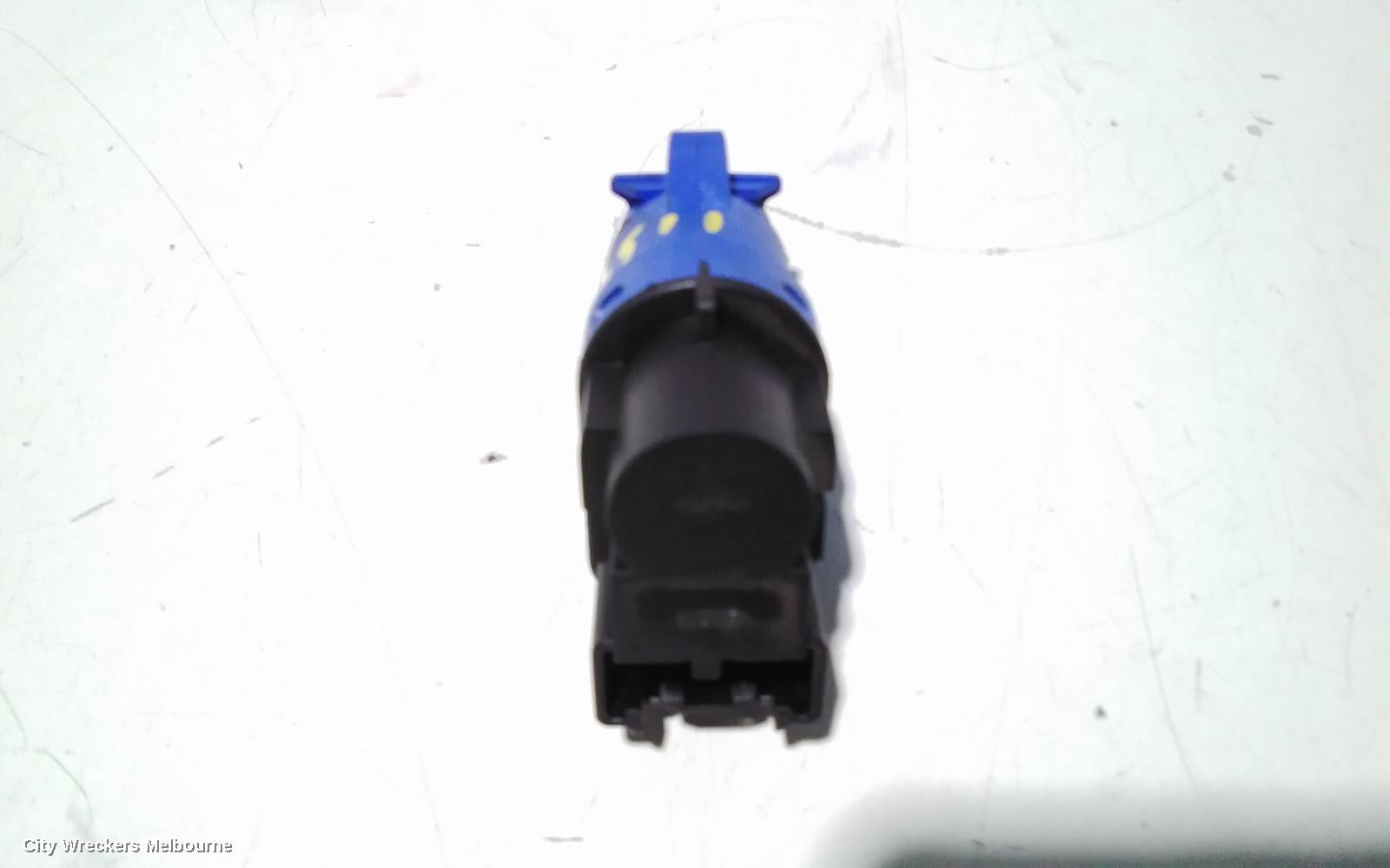 MAZDA CX9, TC, 07/2016 - 12/2024, BREAK PEDAL SWITCH: 103030 - Image 2