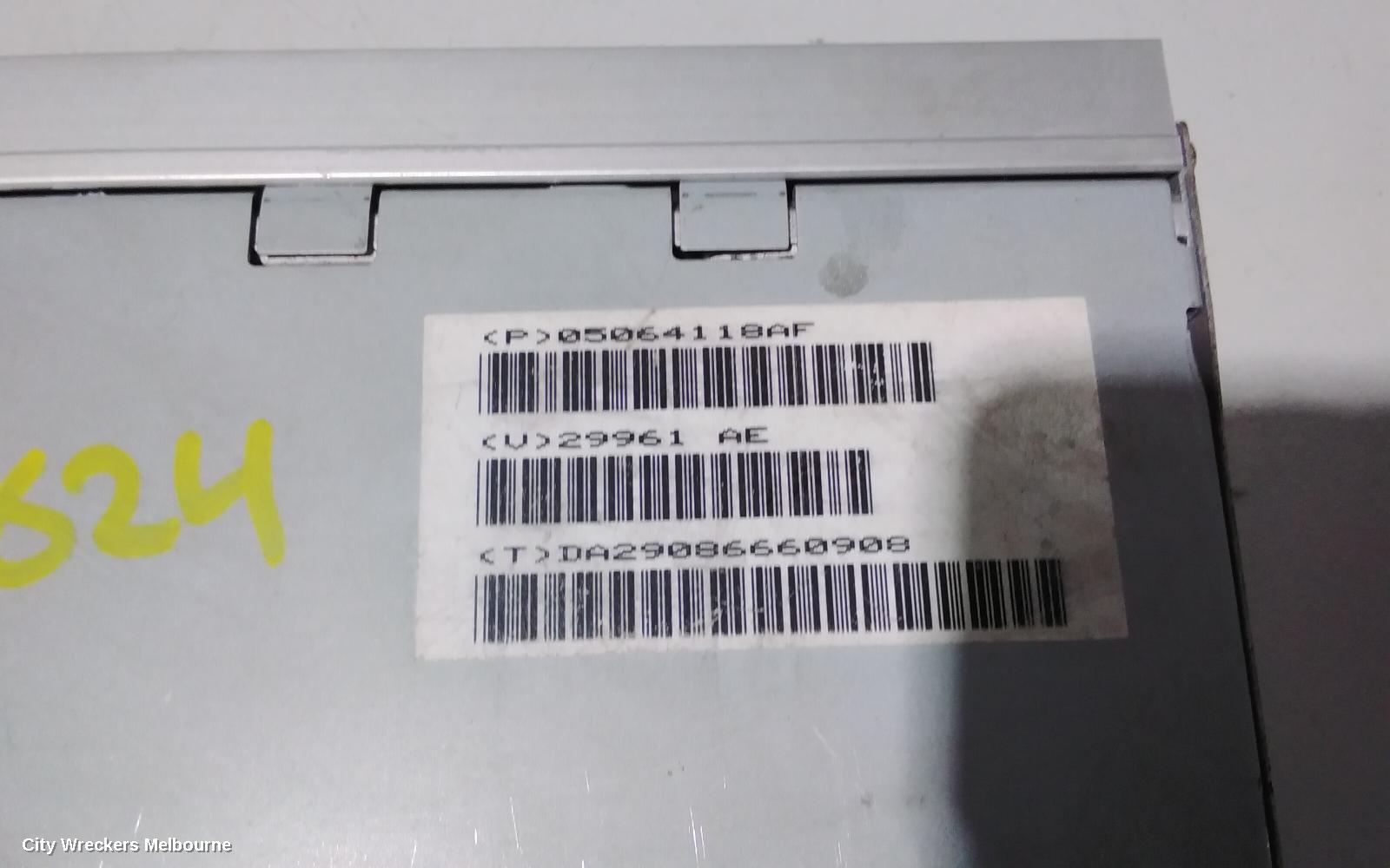 CHRYSLER 300C RADIO/CD/DVD/SAT/TV, AMPLIFIER, HEMI TYPE, 11/2005 - 12/2011 - Image 2
