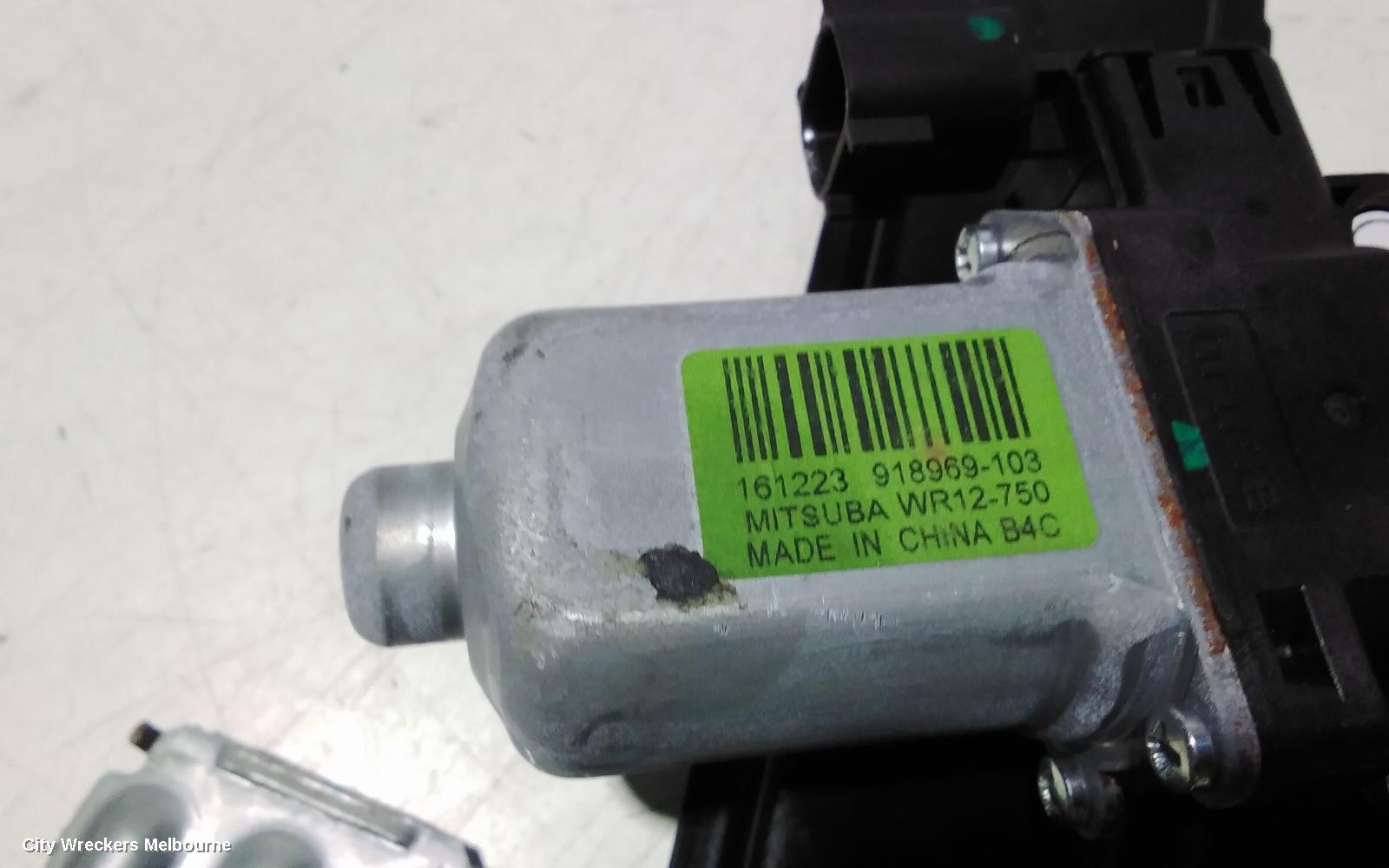 FORD ECOSPORT LEFT FRONT WINDOW REG/MOTOR, BK-BL, 11/2013 - 01/2020 - Image 3