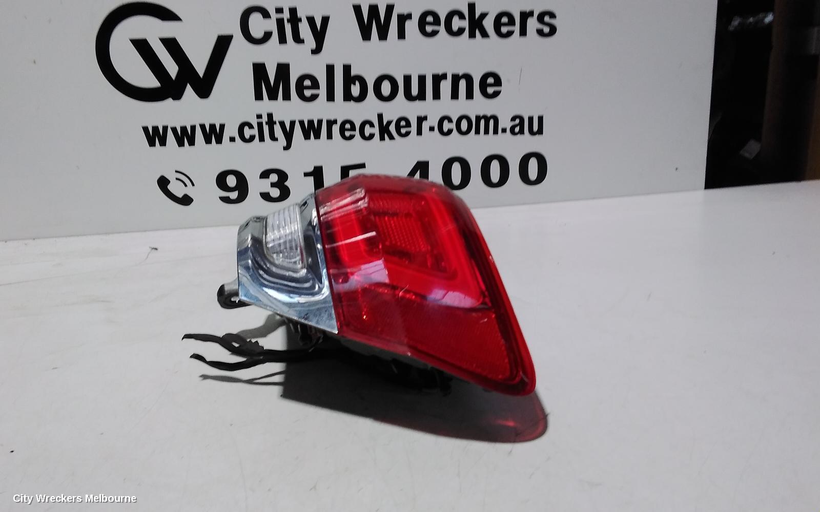 JEEP GRANDCHEROKEE RIGHT TAILLIGHT, WK, LAREDO/OVERLAND/LIMITED, W/ CHROME BEZEL, 04/2013 ONWARDS - Image 2