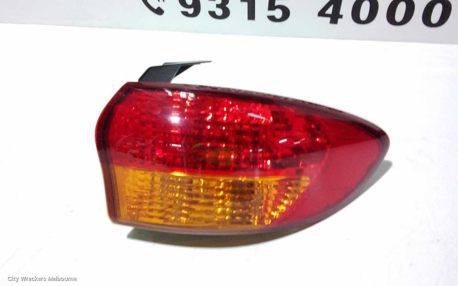 SUBARU TRIBECA RIGHT TAILLIGHT, B9, IN BODY, 10/2006 - 11/2007 - Image 3