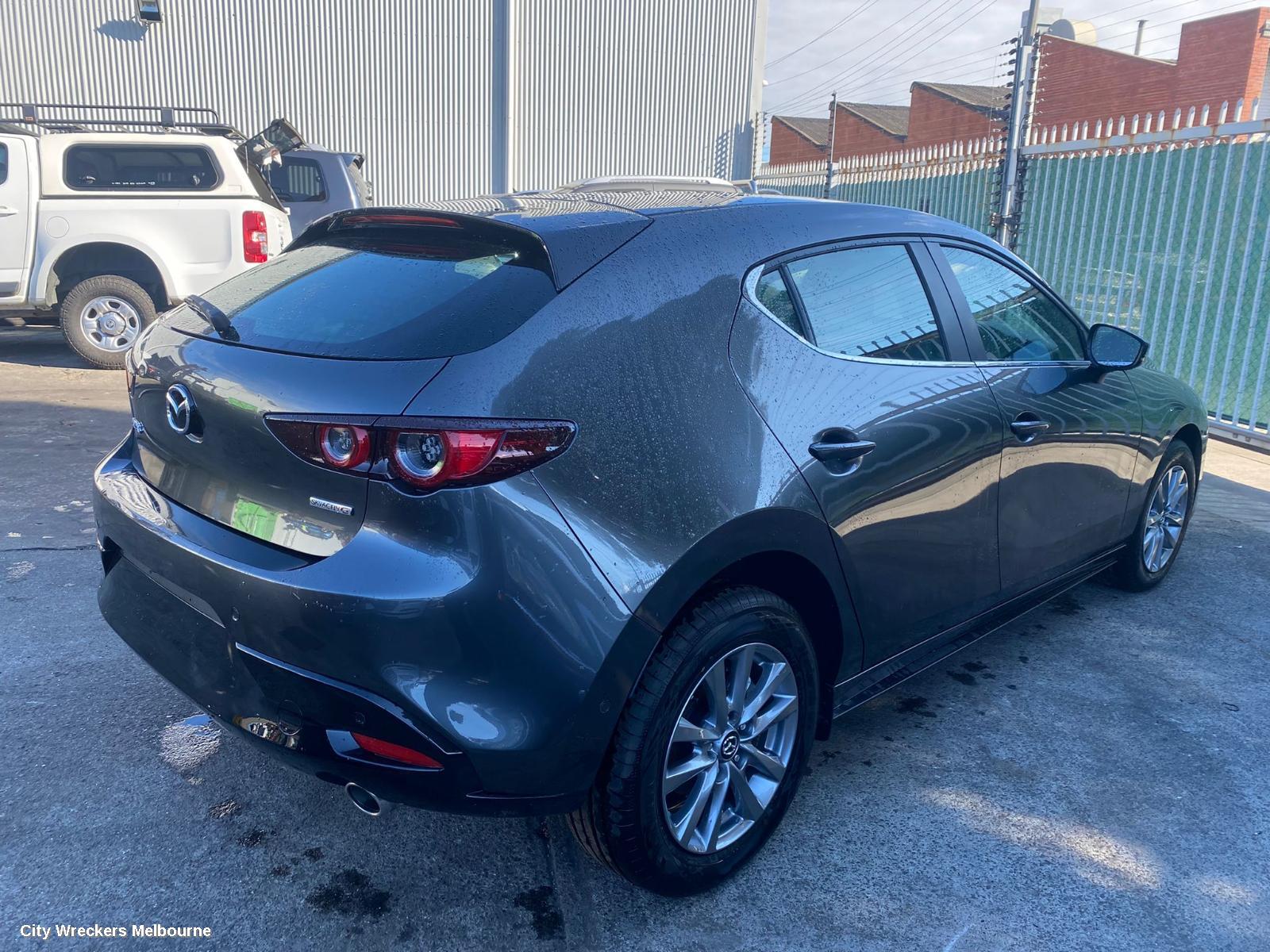 MAZDA 3 RIGHT GUARD, BP, HATCH, 03/2019 ONWARDS - Image 3