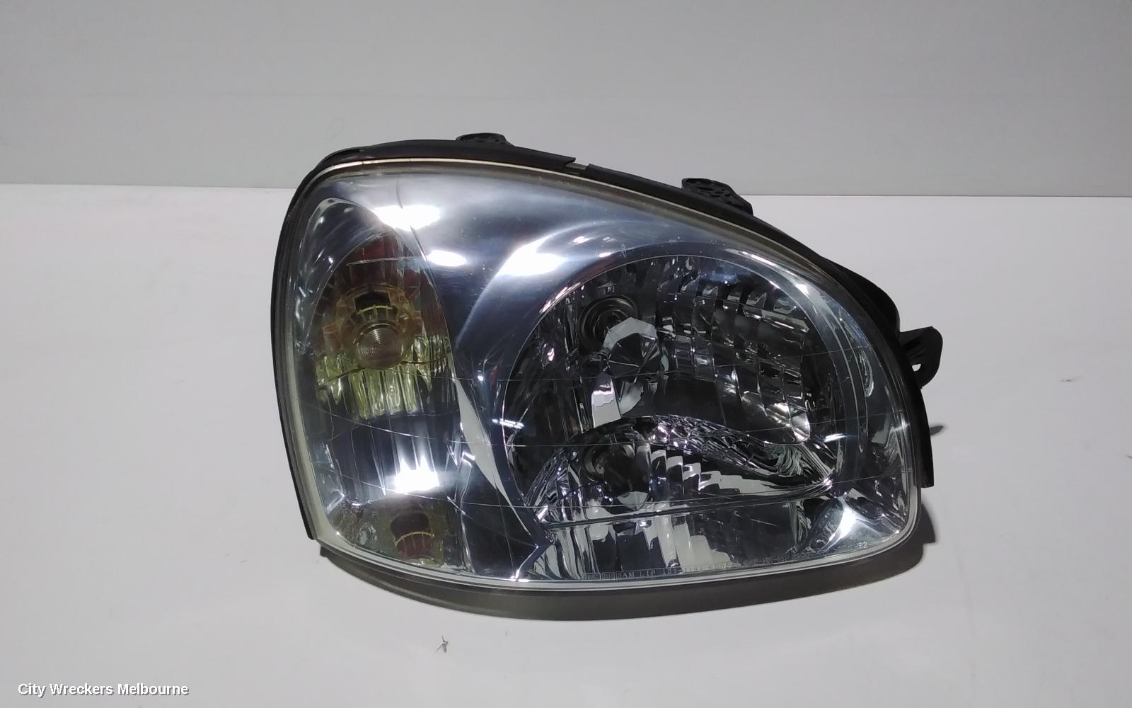 HYUNDAI SANTA FE RIGHT HEADLAMP, SM, 11/2000 - 09/2003 - Image 1