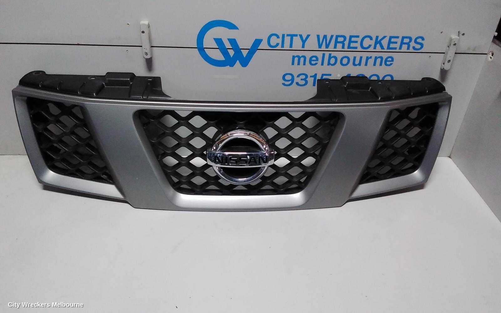 NISSAN NAVARA GRILLE, D40 (VIN VSK), RADIATOR GRILLE, GREY, 09/2005 - 01/2010 - Image 1