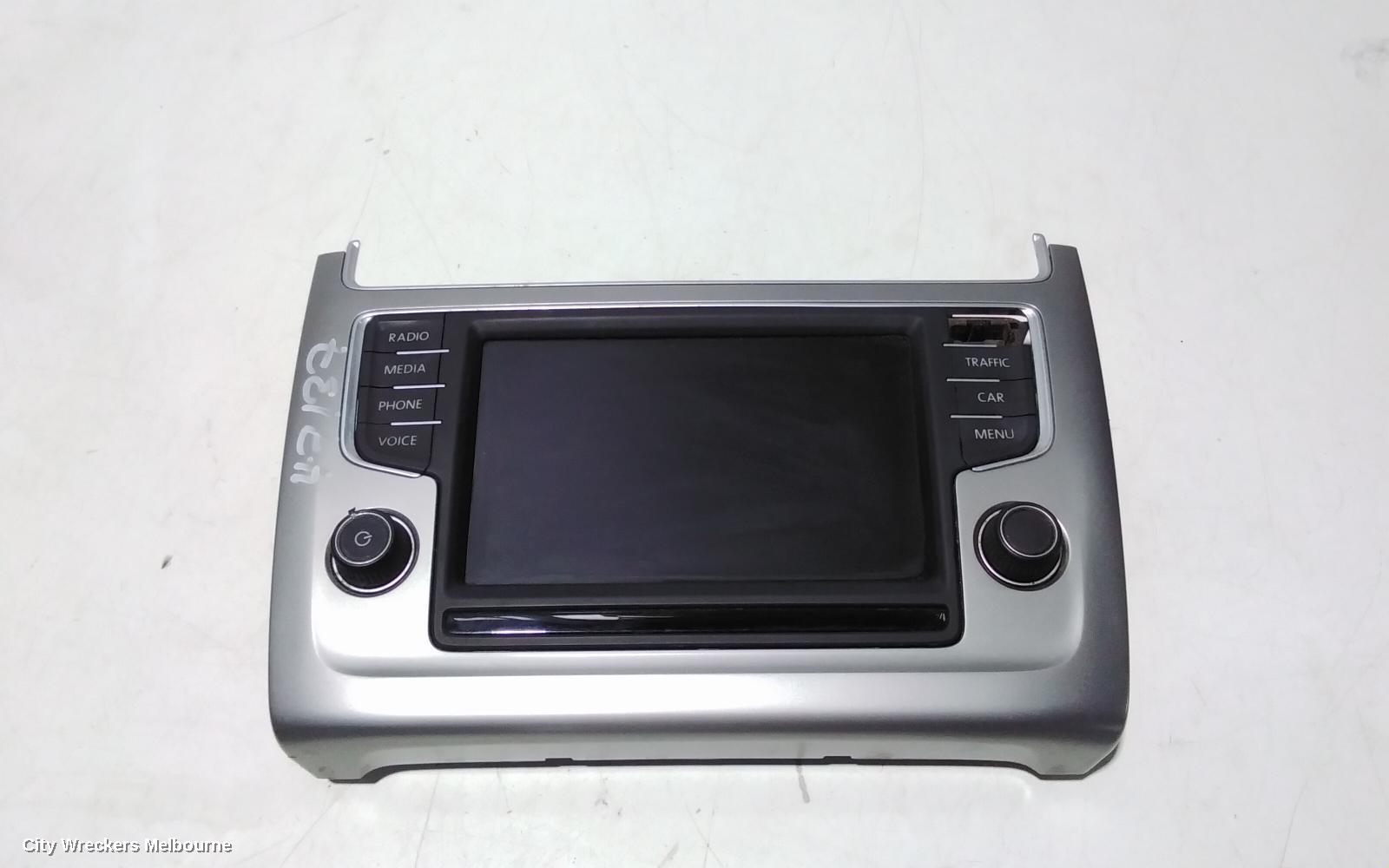 VOLKSWAGEN POLO RADIO/CD/DVD/SAT/TV, DISPLAY UNIT, 6.5IN DISCOVER MEDIA, SAT NAV TYPE, 6R, 05/2010 - 09/2017 - Image 1