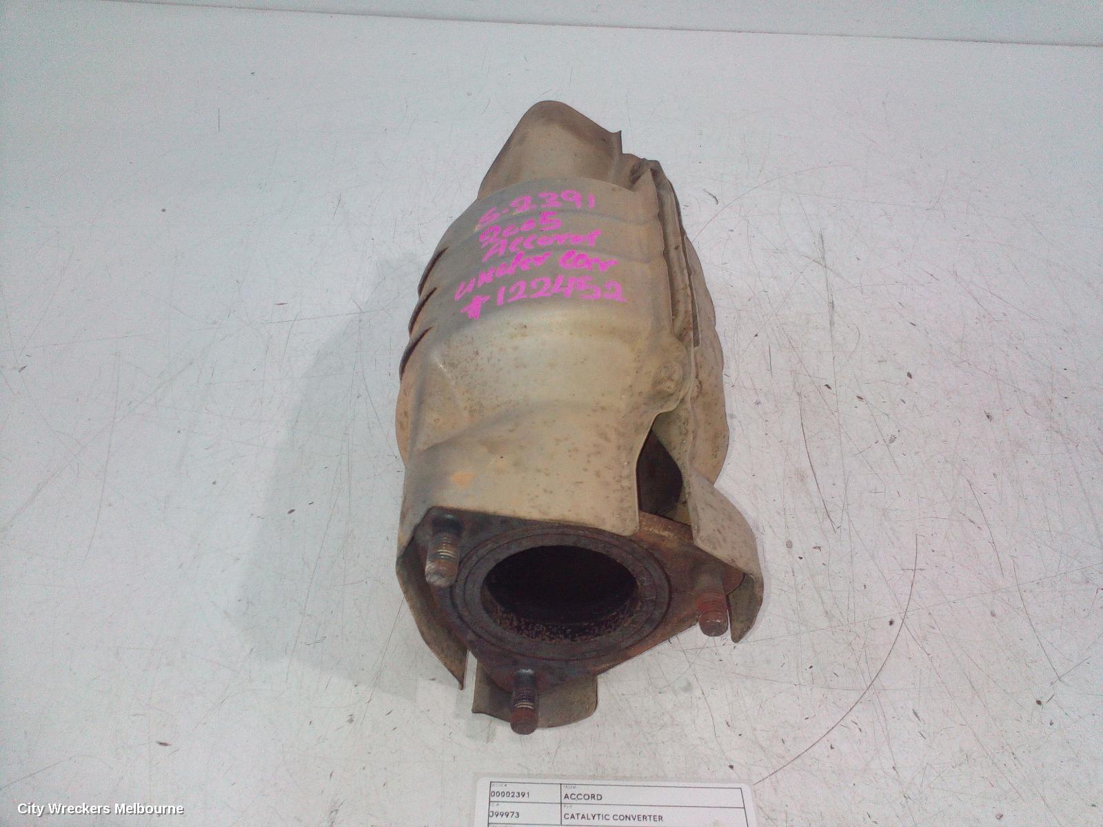 HONDA ACCORD CATALYTIC CONVERTER, UNDER CAR-CAT TYPE, 3.0, J30A4, PETROL, 7TH GEN, CM (VIN MRHCM), 09/2003 - 10/2007 - Image 1