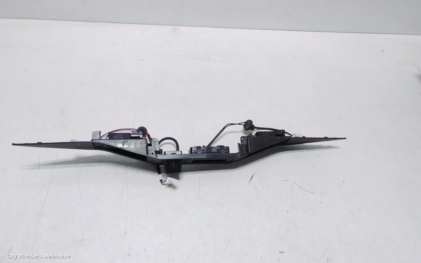 MG MG4 REVERSE CAMERA, MEH32, 03/2023 ONWARDS - Image 2