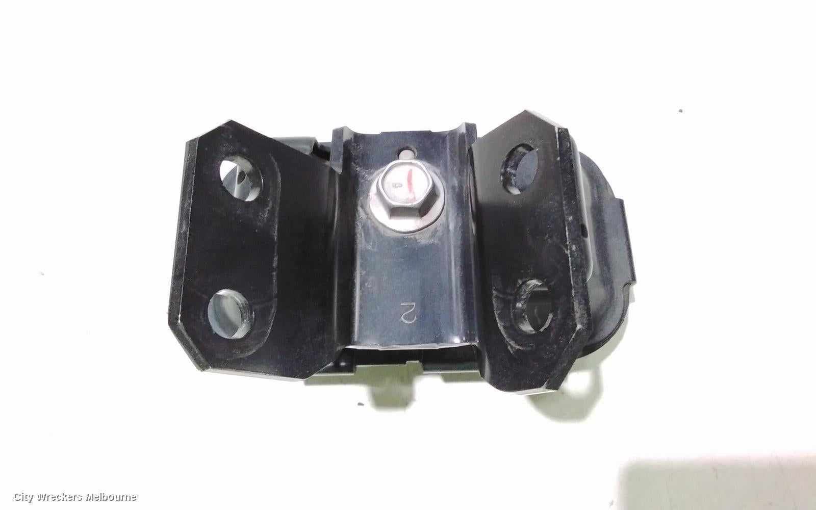 TOYOTA HIACE MOUNT, 300 SERIES, 02/2019 ONWARDS - Image 2