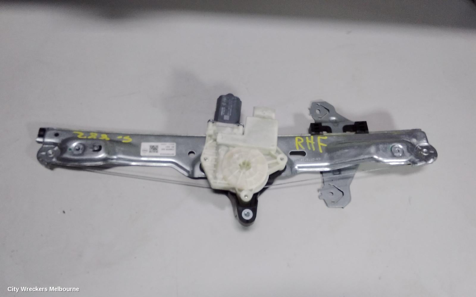 NISSAN QASHQAI RIGHT FRONT WINDOW REG/MOTOR, J11, 12/2013 - 07/2021 - Image 1