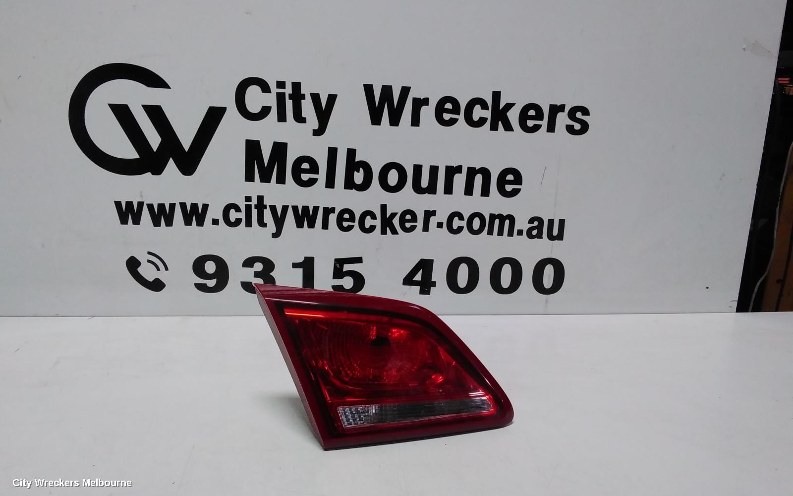 HOLDEN COMMODORE REAR GARNISH, BOOTLID LAMP (LH SIDE), VF, SEDAN, CLEAR TYPE, EVOKE/SV6/SS/INTERNATIONAL, 05/2013 - 12/2017 - Image 1