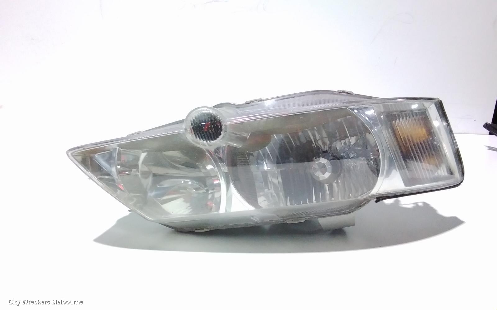 HOLDEN COMMODORE RIGHT HEADLAMP, VY1, EXECUTIVE/ACCLAIM/EQUIPE/LUMINA/S, 10/2002 - 08/2003 - Image 1