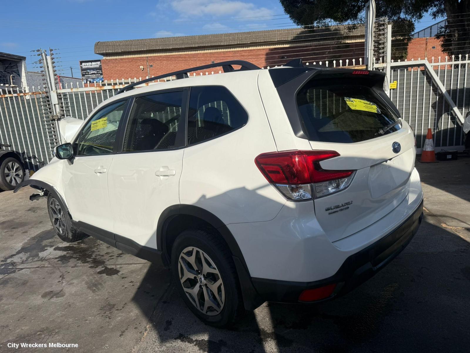 SUBARU FORESTER RIGHT DOOR MIRROR, SK, W/ POWER FOLD, NON MEMORY, NON CAMERA TYPE, COLOUR CODED, 08/2018 - 11/2024 - Image 2