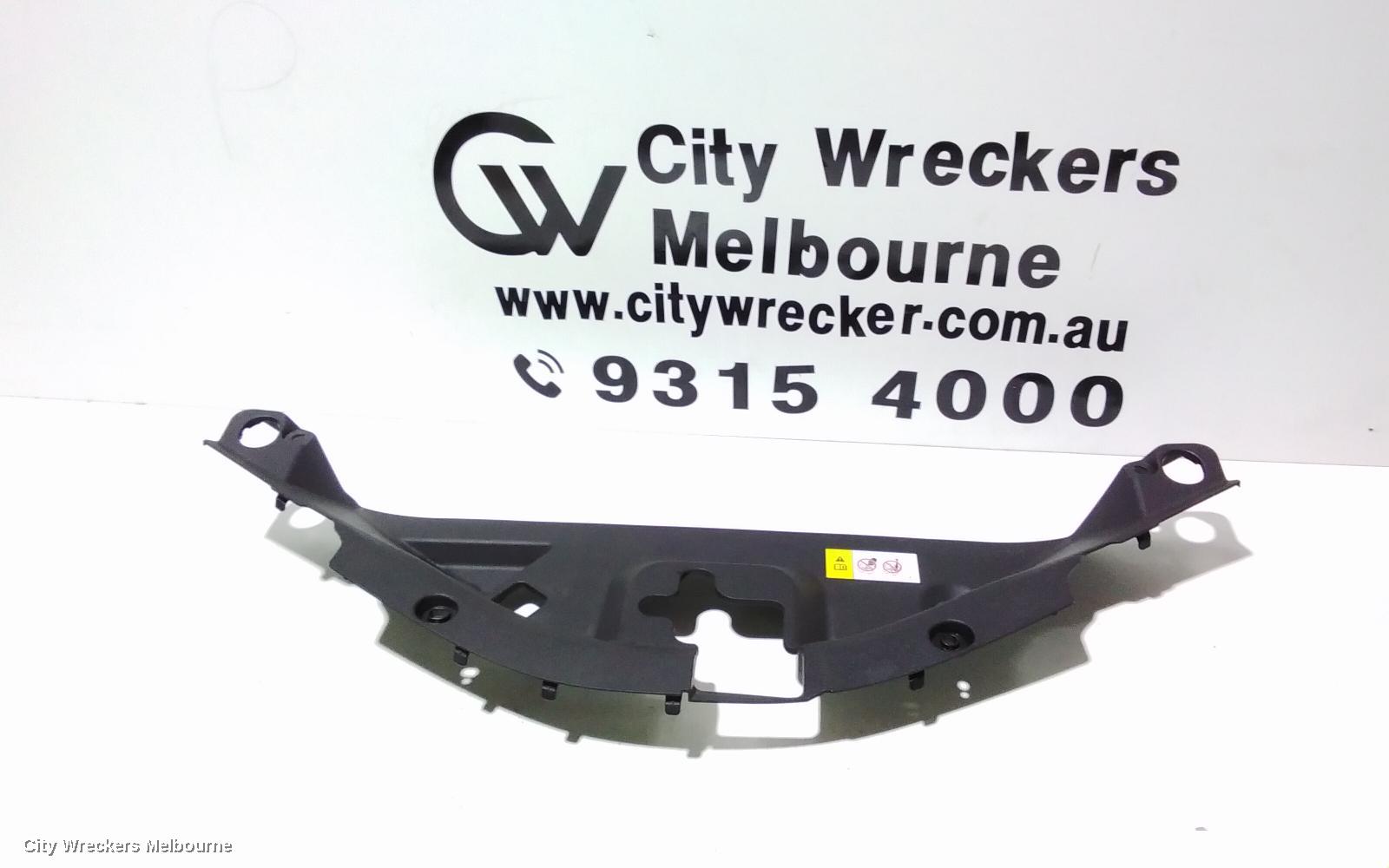 TOYOTA C-HR, GEN 1, 12/2016 - 09/2023, RADIATOR TOP PLASTIC COVER/TRIM: 98316 - Image 1