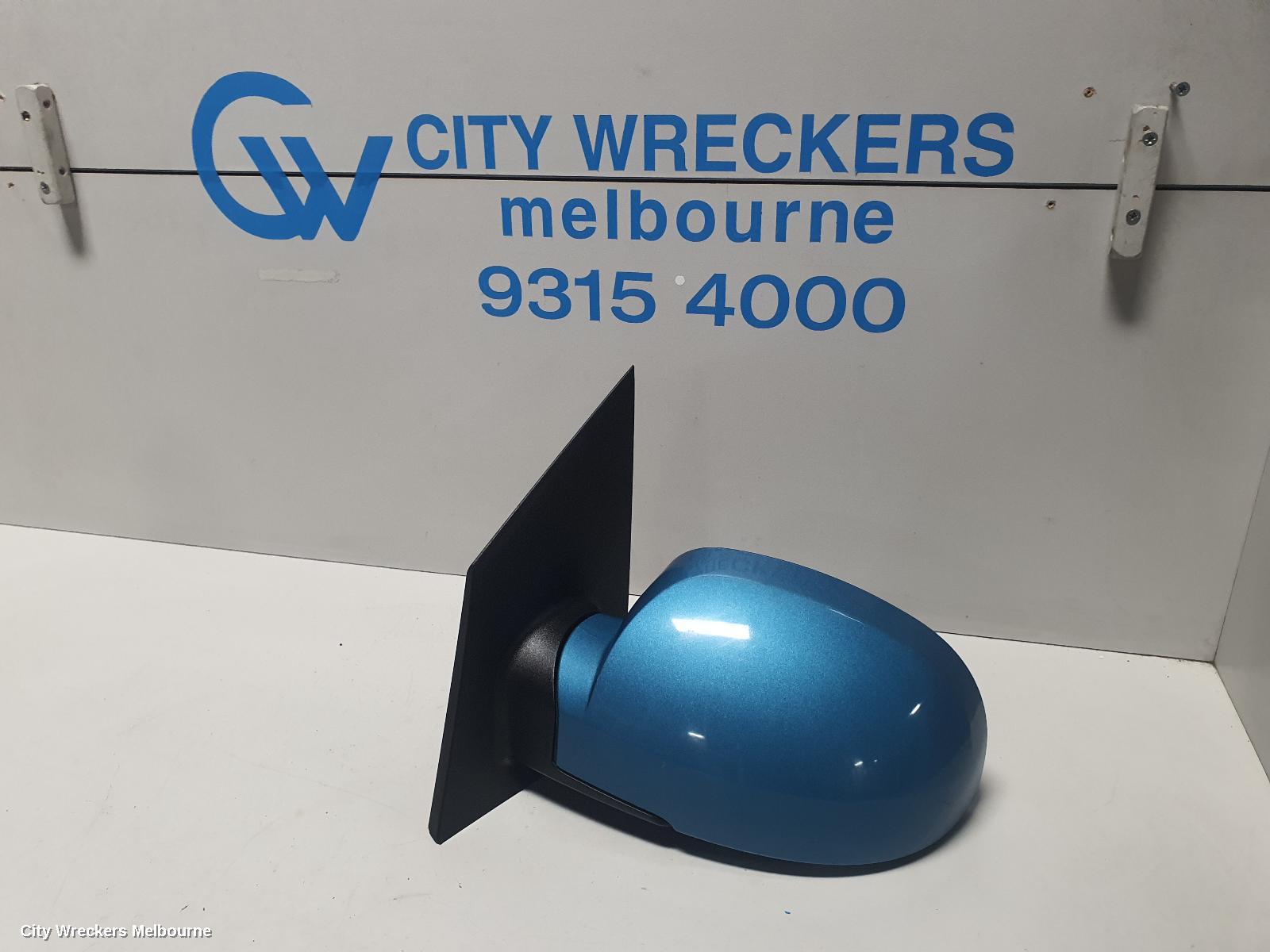 HYUNDAI GETZ LEFT DOOR MIRROR, TB, 3DR/5DR HATCH, POWER, COLOUR CODED, 09/2002 - 09/2011 - Image 1