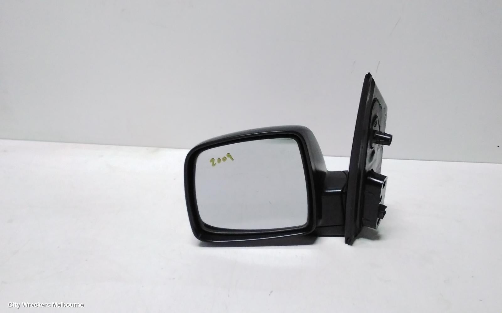 HYUNDAI ILOAD/IMAX LEFT DOOR MIRROR, TQ, MANUAL FOLDING TYPE, BLACK, 11/2007 - 03/2021 - Image 1