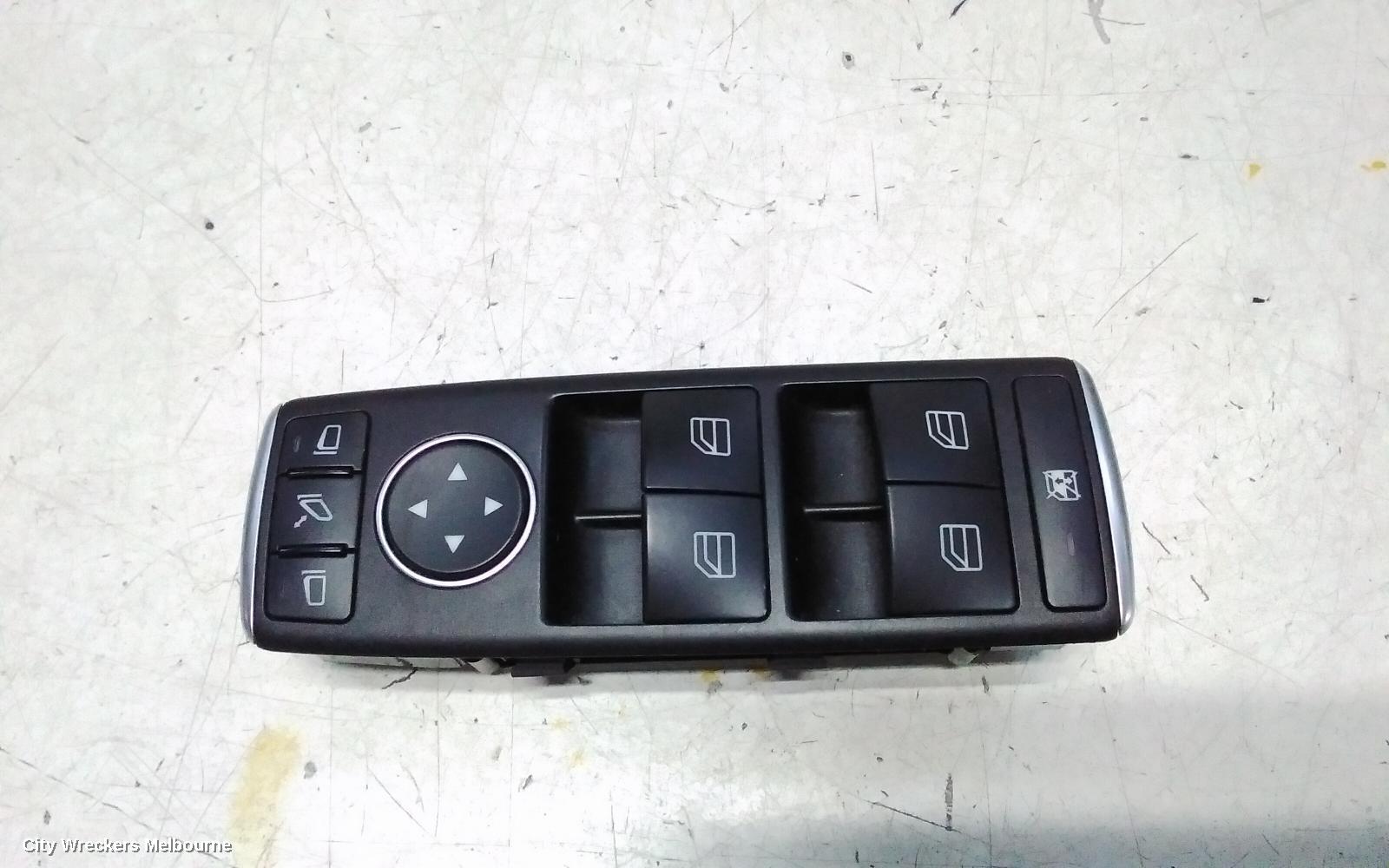 MERCEDES CLA CLASS PWR DR WIND SWITCH, RH FRONT (MASTER SWITCH), C117/X117, 10/2013 - 01/2019 - Image 2