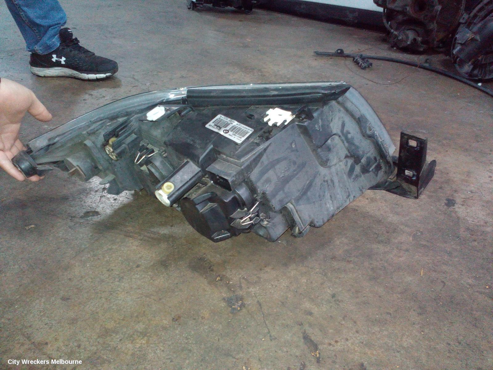 BMW 3 SERIES LEFT HEADLAMP, E90/E91, SEDAN/WAGON, HALOGEN, 03/2005 - 10/2008 - Image 3