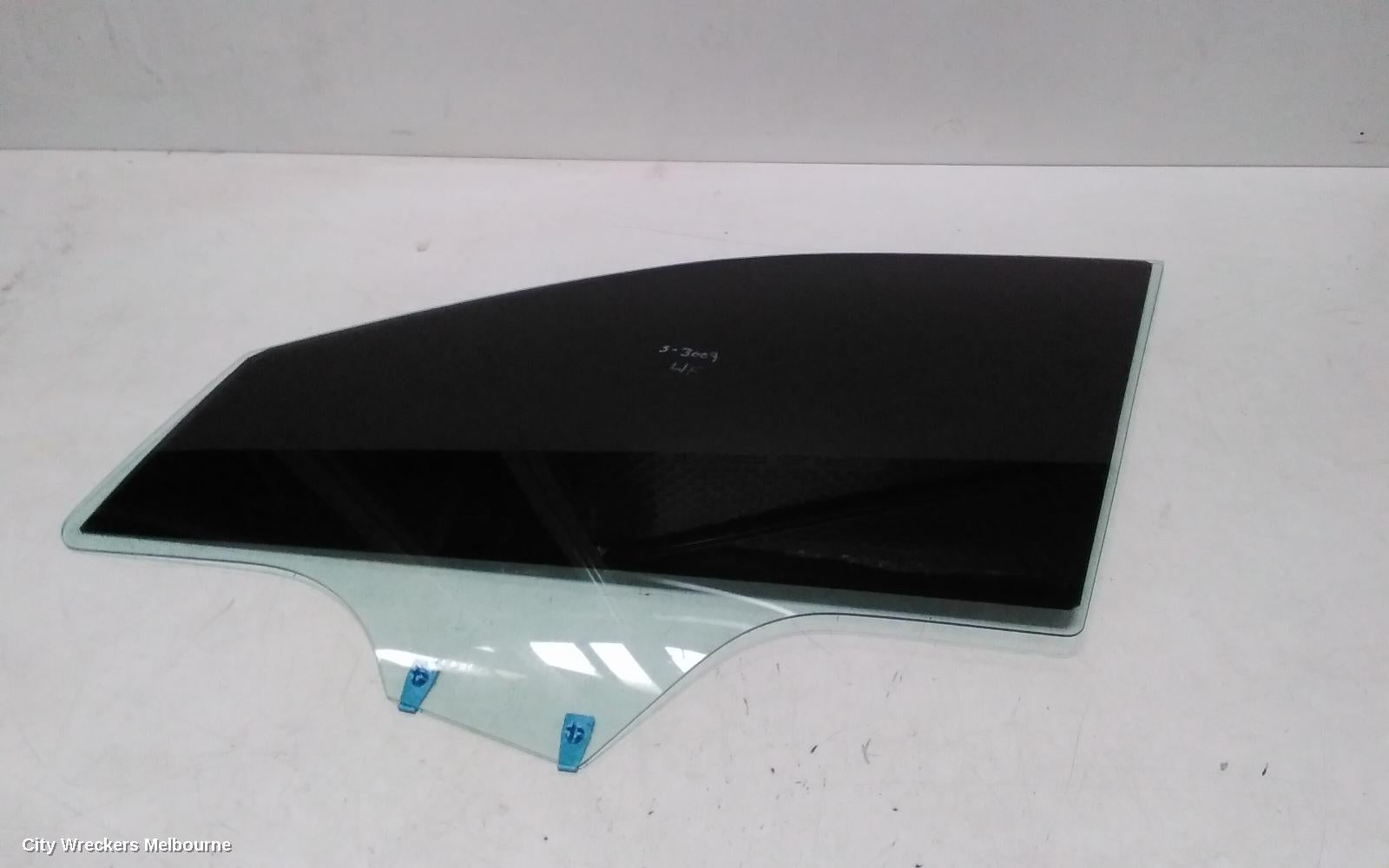 MAHINDRA XUV700 LEFT FRONT DOOR WINDOW, W601, 01/2023 ONWARDS - Image 1