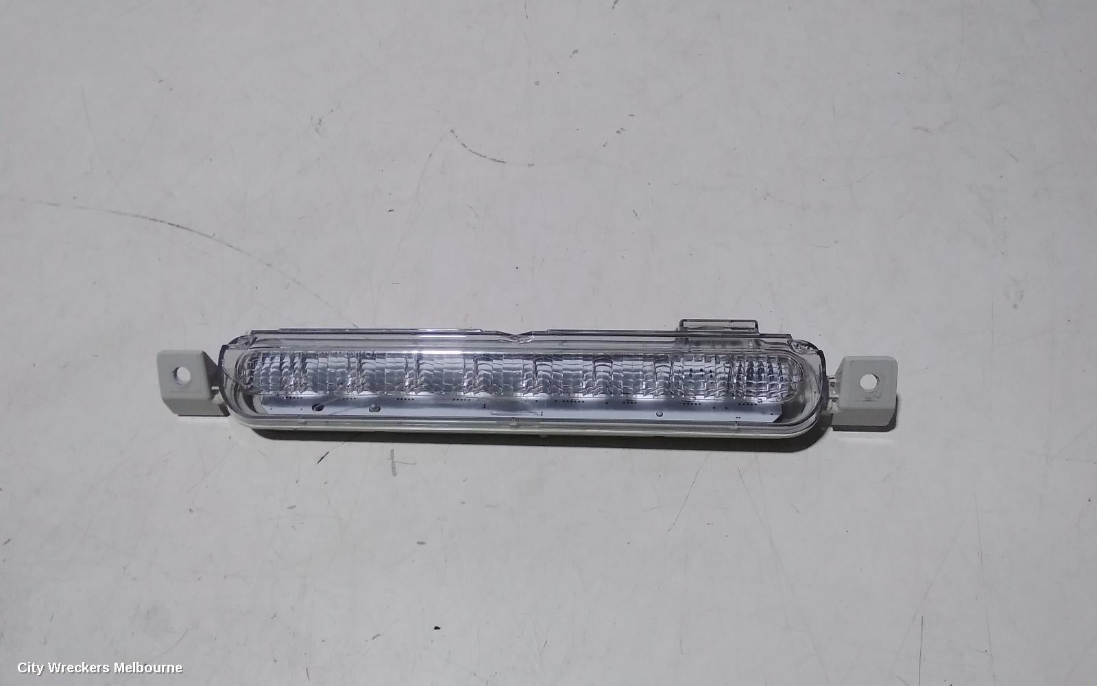 MITSUBISHI TRITON HIGH LEVEL STOPLIGHT, MQ-MR, 03/2015 - 10/2023 - Image 2