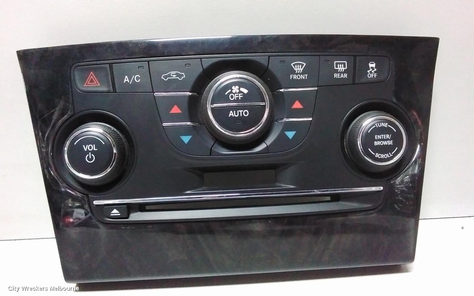 CHRYSLER 300C HEATER/AC CONTROLS, S/LIMITED/C/C LUXURY/SRT8 TYPE, LX2, 07/2012 - 12/2014 - Image 3