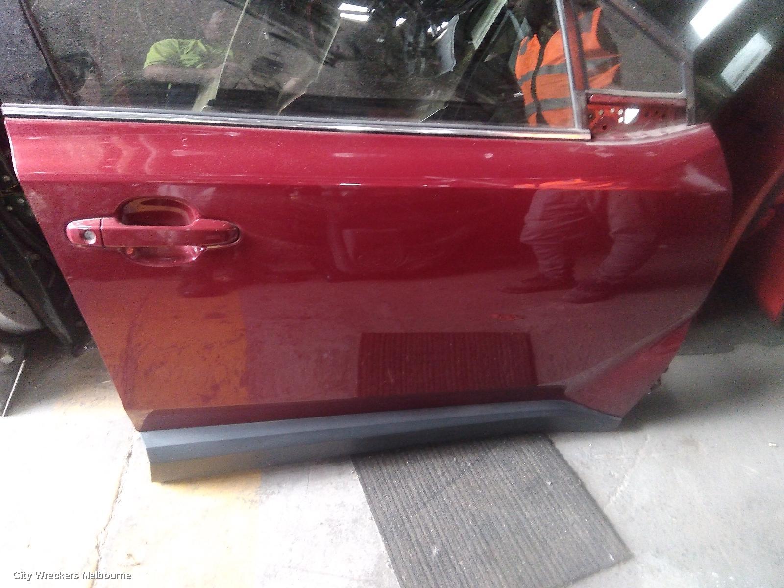 TOYOTA C-HR RIGHT FRONT DOOR, GEN 1, 12/2016 - 09/2023 - Image 2