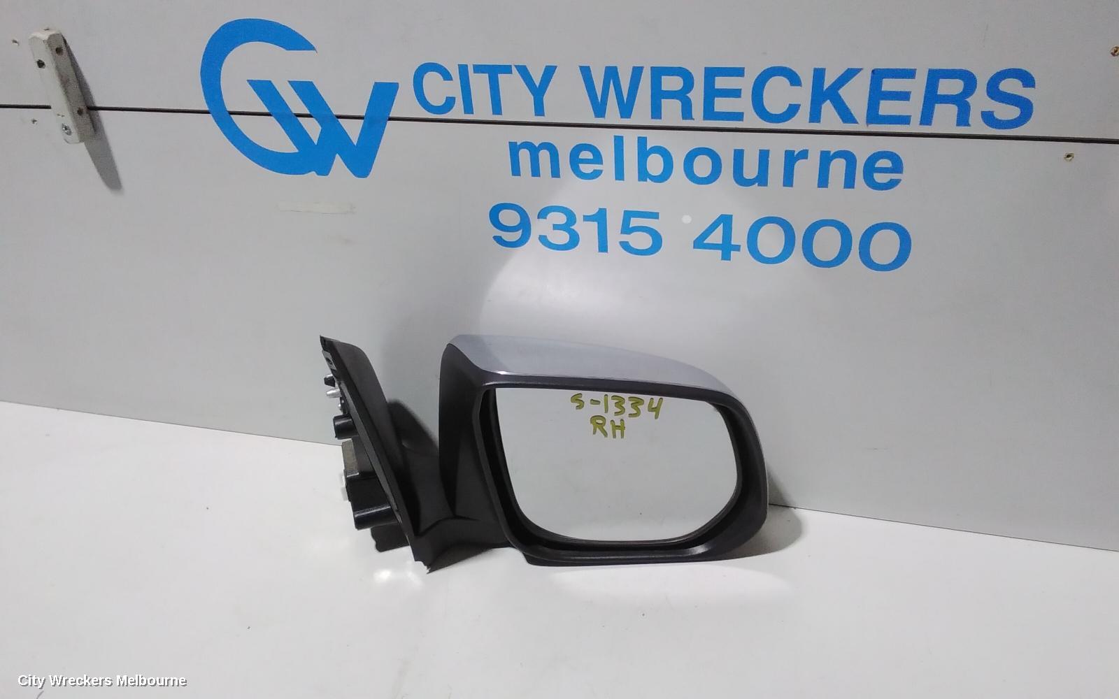 HOLDEN COLORADO RIGHT DOOR MIRROR, RG, MANUAL FOLDING TYPE, CHROME, 01/2012 - 12/2020 - Image 2