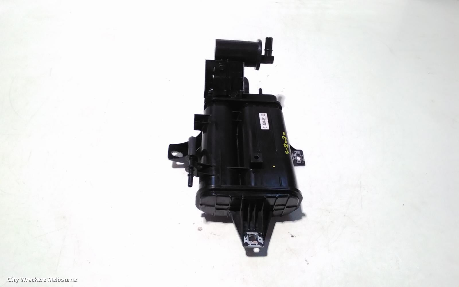 KIA STINGER FUEL FILTER HOUSING, CK, 06/2017 - 04/2023 - Image 3