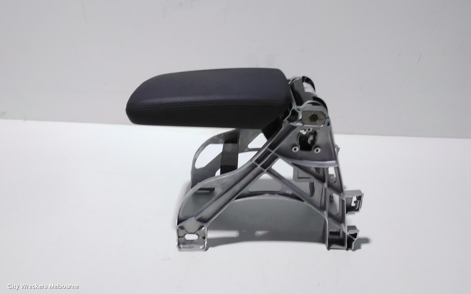 AUDI A4 CONSOLE, B9 8W, 10/2015 - 01/2025 - Image 2