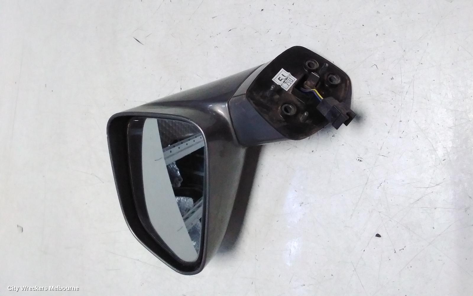 HOLDEN CAPTIVA LEFT DOOR MIRROR, CG, MAXX/CAPTIVA 5 (4TH VIN = D), 09/2006 - 02/2011 - Image 1
