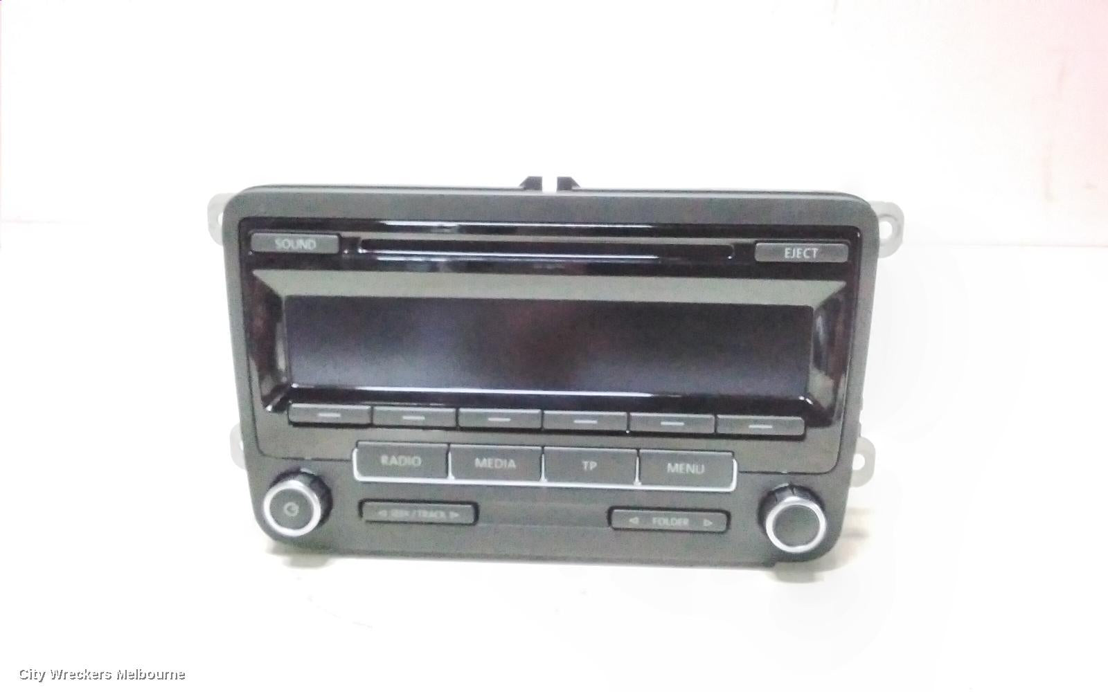 VOLKSWAGEN JETTA RADIO/CD/DVD/SAT/TV, DISPLAY & HEAD UNIT, (RCD310), 1B, 02/2011 - 06/2015 - Image 2