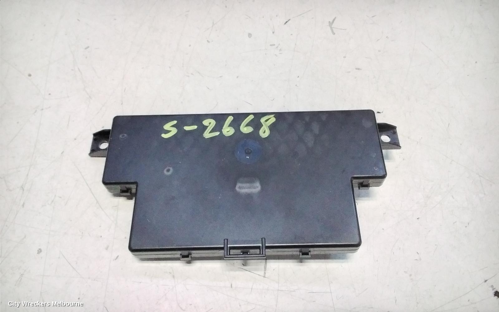TESLA MODEL 3, 1ST GEN, 06/2019 ONWARDS, TESLA MODEL 3 CONTROL UNIT CENTRAL LOCKING 1100241-00-J ELECTRICITY 2021: 121649 - Image 1