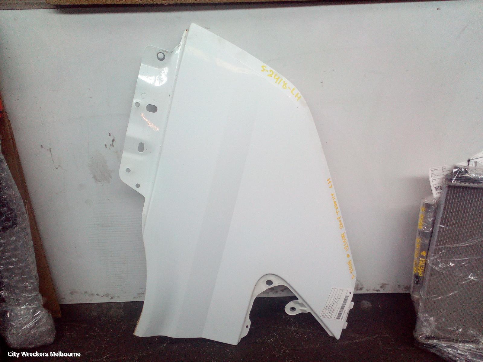 FORD TRANSIT LEFT GUARD, VM SI-II, NON REPEATER TYPE,09/2006 - 02/2014 - Image 2