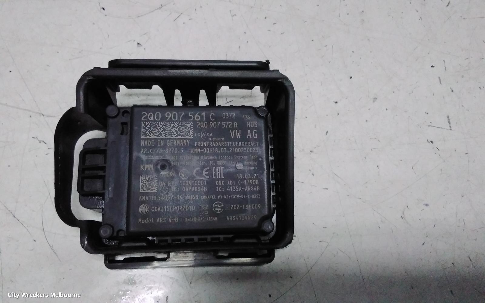 VOLKSWAGEN CRAFTER REVERSE CAMERA, SY1, FRONT RADAR SENSOR (GRILLE MOUNTED), 07/2019 - 10/2021 - Image 1